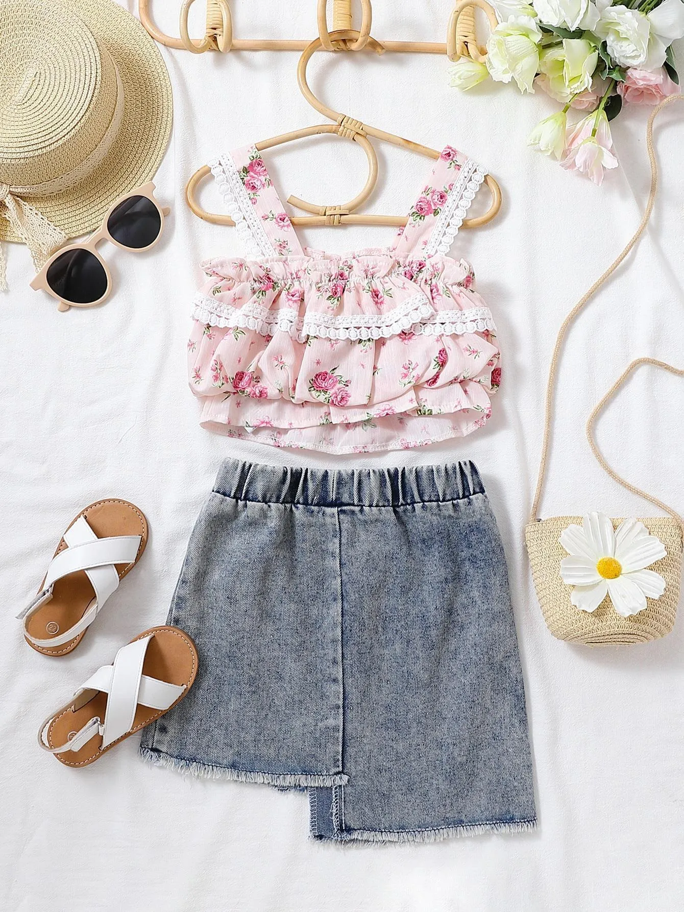 2023 Summer New Girls' Short-sleeved Suit with Suspender Floral Top Washing Denim Irregular Skirt Two-piece Set