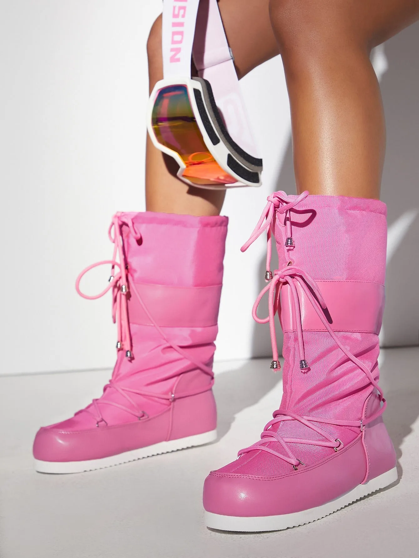 Lace Up Puffy Snow Boots