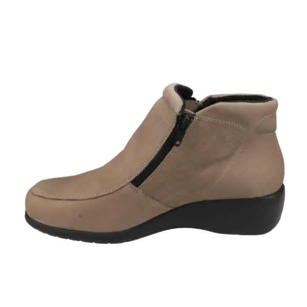 Sovella Women's Lyric Boot Taupe